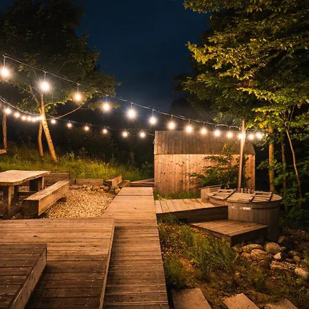 Schody Do Wody Z Linia Brzegowa Kaszuby Sauna Goraca Balia Chalet *