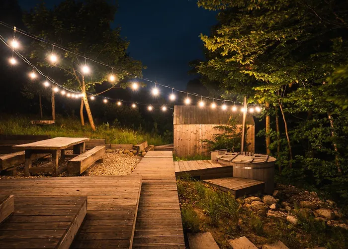 Schody Do Wody Z Linia Brzegowa Kaszuby Sauna Goraca Balia Chalet *